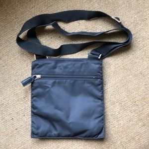 Water resistant crossbody bag